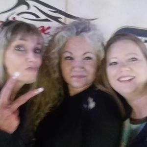 Meet your Posher, Polly